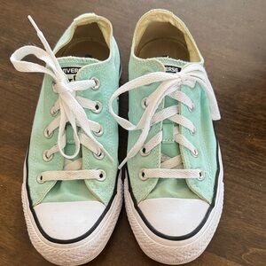 Converse Low Top Sneakers in Mint / Turquoise